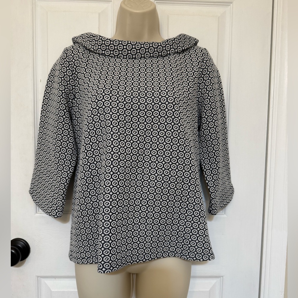 Ann Taylor Cowl Neck Top M Navy White Geometric 3/4 Sleeve Knit